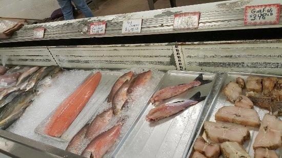 Perino's Seafood & Deli